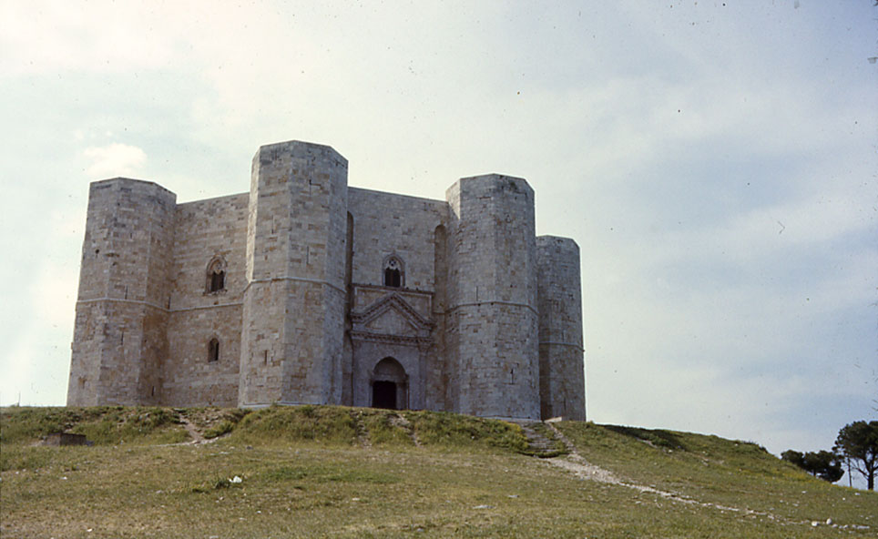 1 - Vista del castello