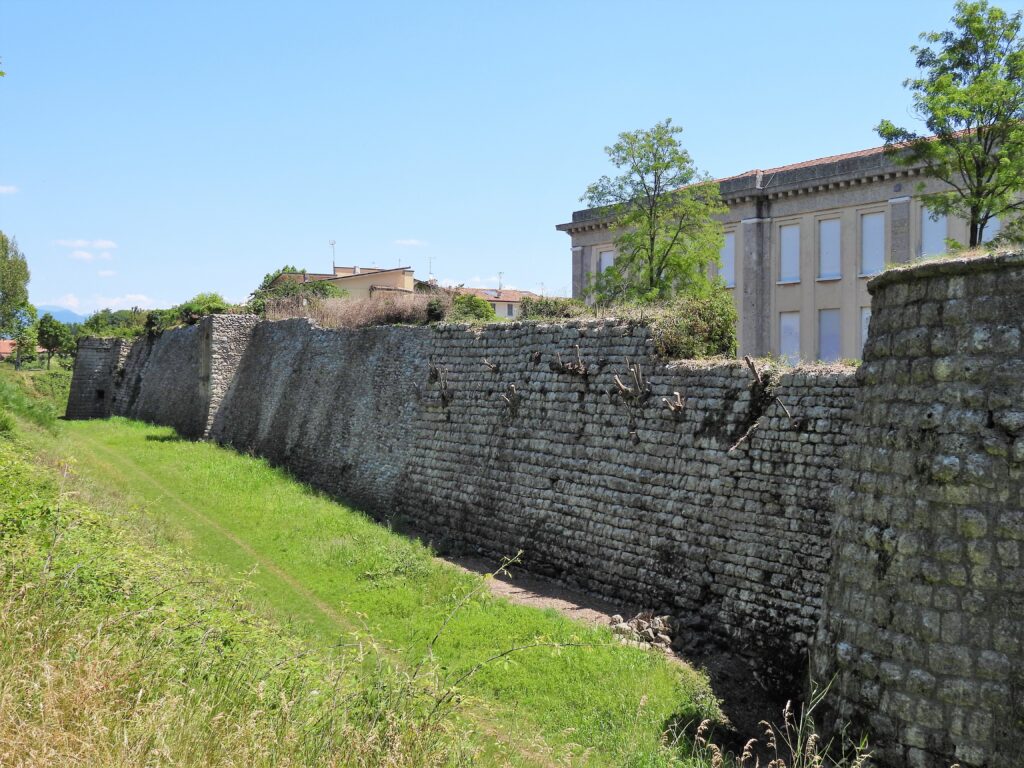 Castello di Rovato: mura venete
