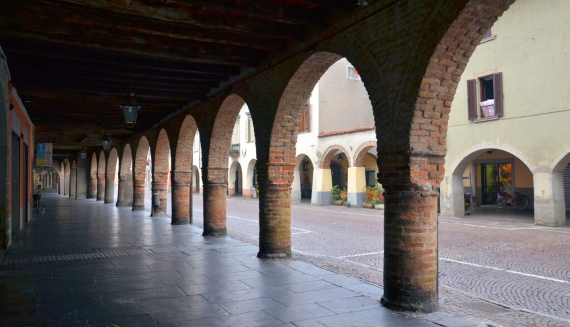 PORTICIDIMARTINENGO-1024x683